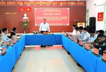 Trưởng Ban Tuyên giáo và Dân vận Tỉnh ủy Võ Hoàn Hải làm việc với Đảng ủy phường Đô Vinh